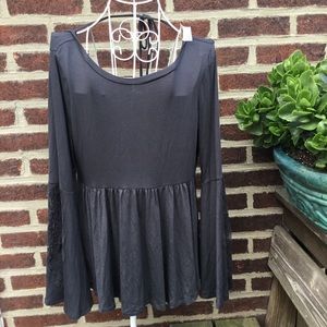 NWT American eagle soft charcoal bellsleeve blouse